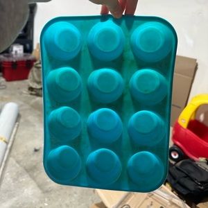 Silicone cupcake molds